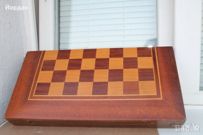 Стара кутия за ''Шах и Табла'', снимка 1