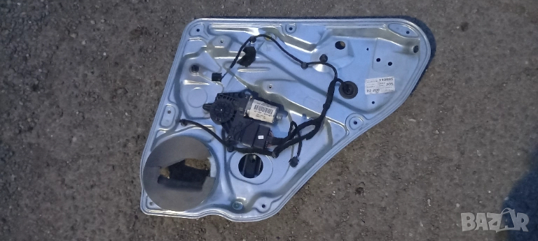 Заден десен стъклоповдигач VW Passat B5 / B5.5, снимка 1