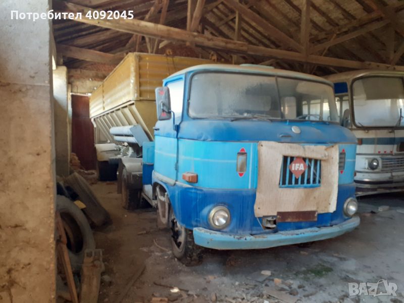 Влекач IFA W50 L/SM-1+ Полуремарке за смесен фураж HLS 90.48/1+ товарно полуремарке, снимка 1