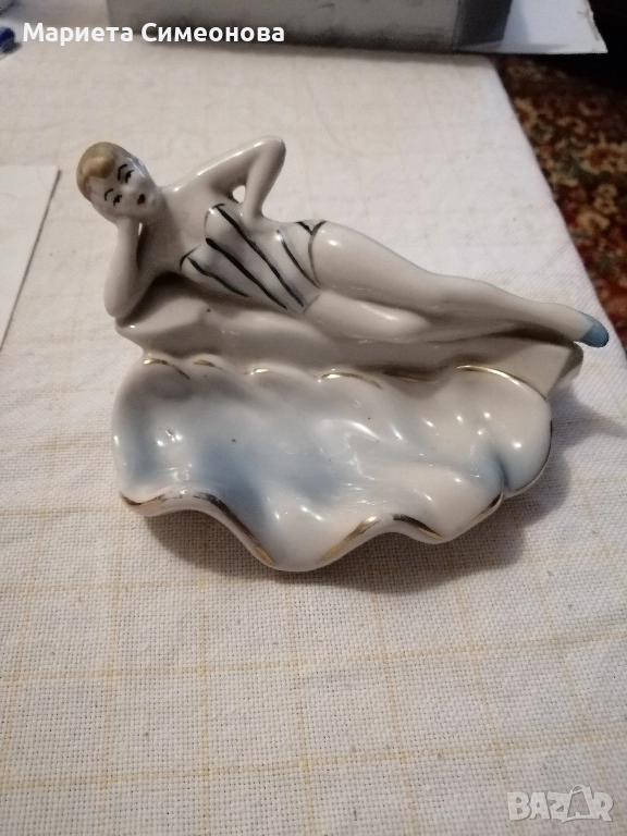 Порцеланов пепелник, снимка 1