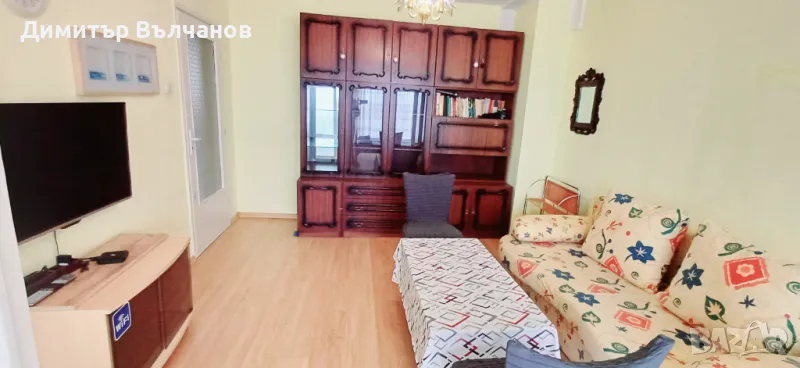 Нощувки(Тоника) четиристаен Възраждане 3, снимка 1