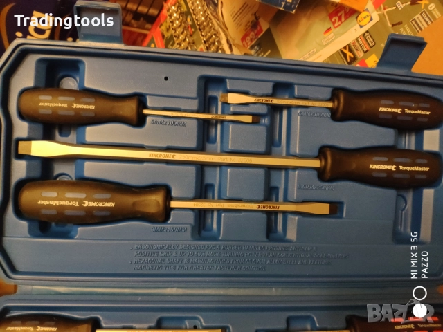 KINCROME 13 броя качествени прави кръстати отвертки кутия, снимка 5 - Отвертки - 52855762