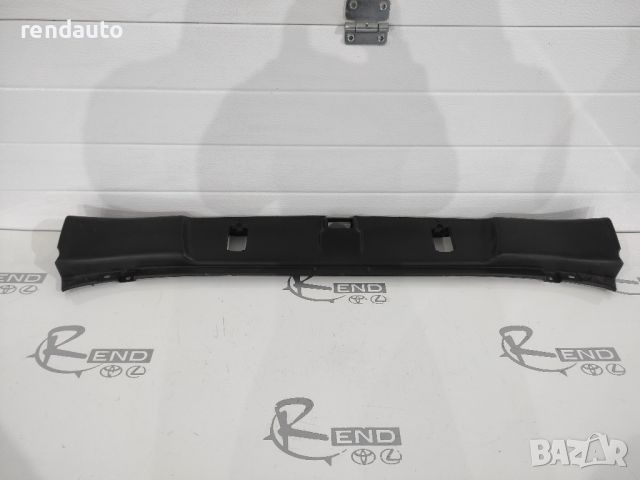 Задна интериорна кора за Toyota MR2 1999-2007 64710-17010, снимка 1 - Части - 45464112