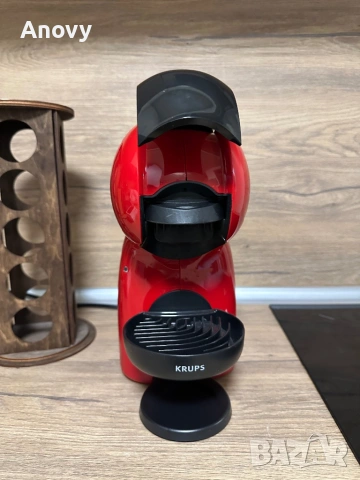 Кафе машина Dolce Gusto Piccolo XS + стойка – 50€, снимка 5 - Други - 54020811
