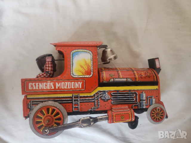метална играчка от соц. време - 2 бр. локомотива - на батерии, снимка 3 - Други ценни предмети - 52934129