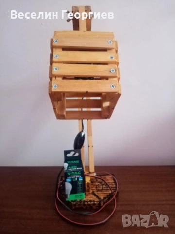 Настолна лампа от дърво, снимка 7 - Настолни лампи - 53386016