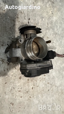 Дроселова Клапа за VW Golf 3 - 037133064