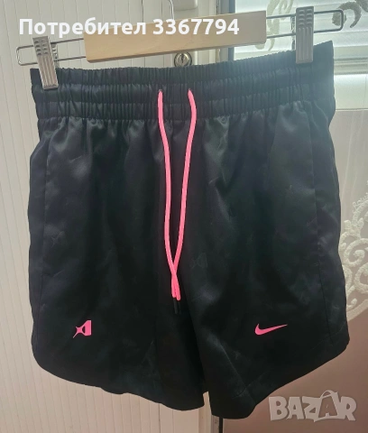 Оригинални къси панталонки Nike , снимка 3 - Къси панталони и бермуди - 53518182