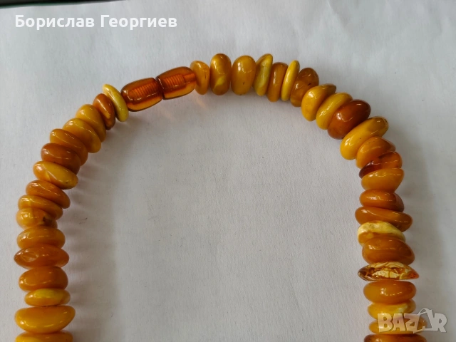 Гердан от кехлибар , снимка 2 - Колиета, медальони, синджири - 53945766