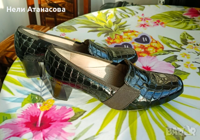 Обувки Ara-черен лак, снимка 2 - Дамски ежедневни обувки - 53876382