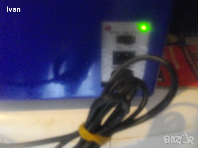 Немски мини хладилник функции изстудяване/затопляне работи на 12V и на 220V Почти нов отличен, снимка 16 - Хладилници - 51310616