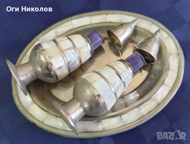 Старинни посребрени солници с поднос със седефени орнаменти, снимка 3 - Антикварни и старинни предмети - 50593519