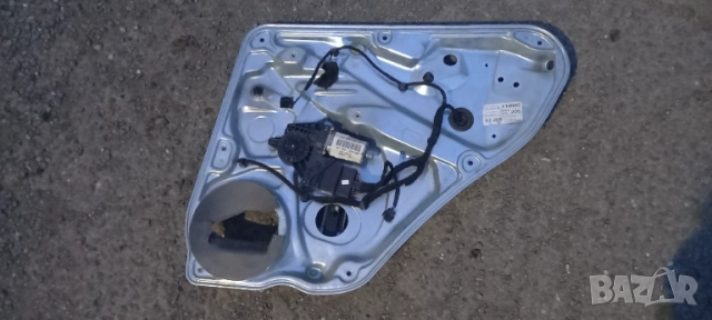 Заден десен стъклоповдигач VW Passat B5 / B5.5
