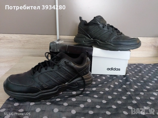 Продавам маратонки adidas 45 1/3, снимка 2 - Ежедневни обувки - 53571626