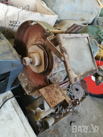 Шмиргел трифазен, снимка 2 - Други машини и части - 53734319