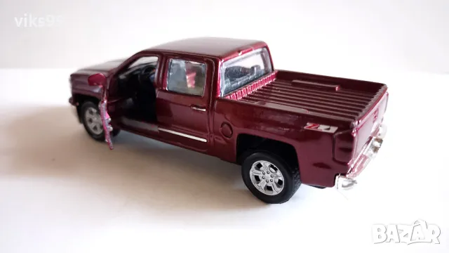 2014 Chevrolet Silverado 1500 Z71 Maisto 1:52, снимка 2 - Колекции - 49222275