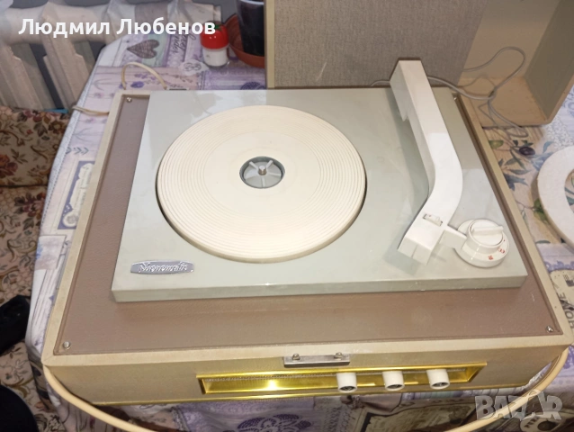 Немски лампов грамофон , снимка 3 - Грамофони - 54273518