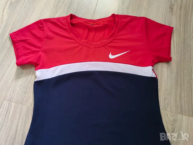 Спортна рокля Nike, снимка 3 - Рокли - 49464348