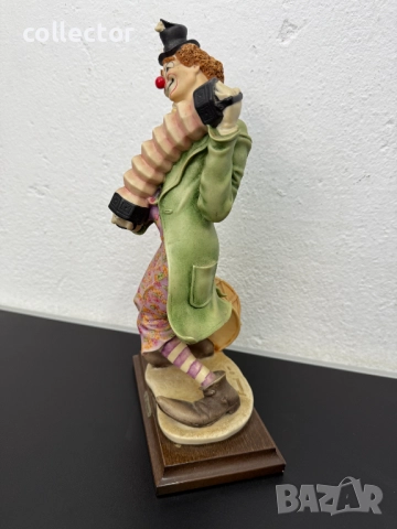 Статуетка на клоун Джузепе Армани с акордеон. №7413, снимка 5 - Колекции - 51910997