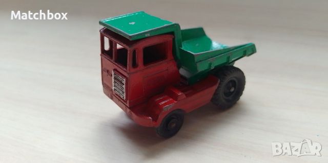 Matchbox England 1/64, снимка 1 - Колекции - 46319811