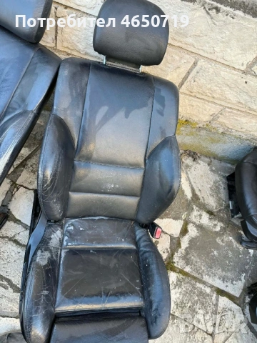 Салон черно ел. кожено рекаро с подгрев без памет  само предните две седалки 80 евро