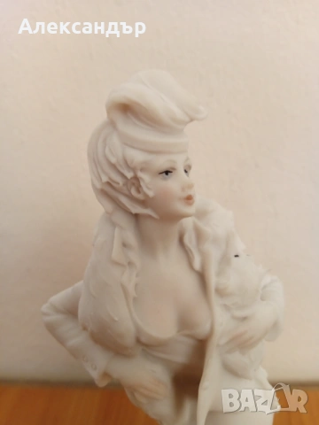 Италианска фигура CAPODIMONTE, снимка 2 - Статуетки - 53965012