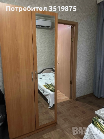 Гардероб двукрилен с огледало, снимка 1