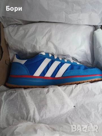 Маратонки Adidas 42.5, снимка 2 - Маратонки - 52355544