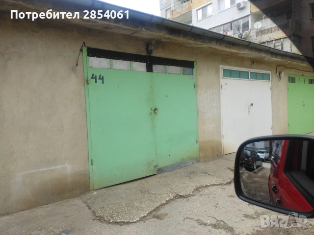 гараж самостоятелен,с ток,вода,мръсен канал,намира се във Възраждане в близост до Кауфланд и Лидл , снимка 2 - Гаражи и паркоместа - 53513584