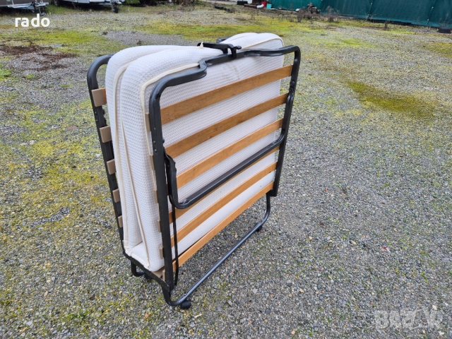 Сгъваемо Легло с Матрак 