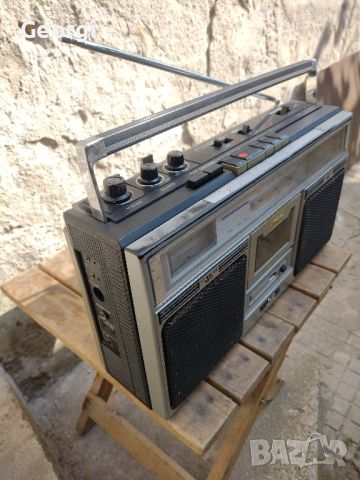 JVC RC-646 радио касетофон , снимка 5 - Радиокасетофони, транзистори - 46230395