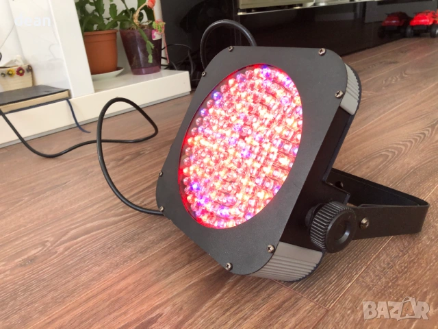 Светлинен проектор за сценично осветление, снимка 11 - Лед осветление - 54042842