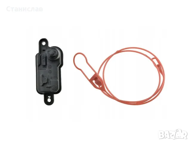 Audi A6 C7 Моторче за заключване на резервоар , снимка 3 - Части - 50187580