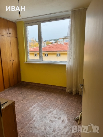 Продава МНОГОСТАЕН апартамент до Аязмото 