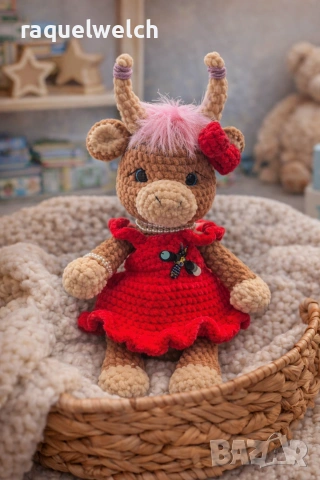 Ръчно Изплетена Кравичка "Амигуруми"