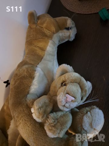 Голяма плюшена играчка Limex, лъвица с малко лъвче, снимка 4 - Плюшени играчки - 45584963