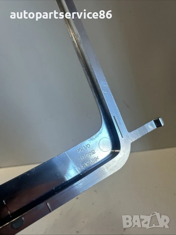 Облицовка на централна конзола за Volvo XC60 2.0D (2011) 31267052, снимка 2 - Части - 53742957