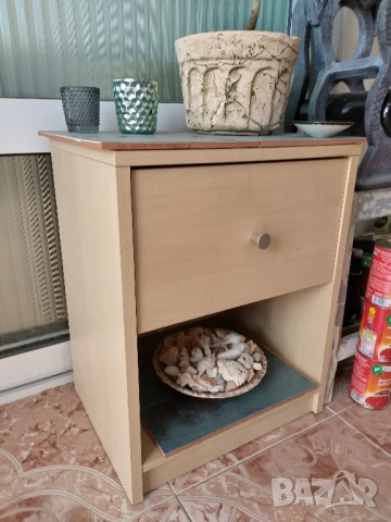 нощно шкафче , снимка 3 - Шкафове - 51876134