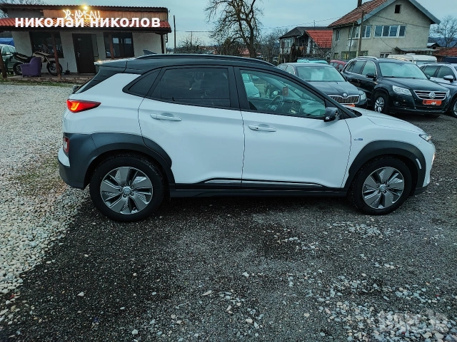 Хюндай Кона електрик 64kw Премиум, снимка 4 - Автомобили и джипове - 53778258