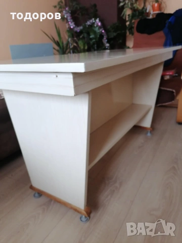 Голяма холна секция с гардероб и маса, снимка 4 - Секции и витрини - 53008512