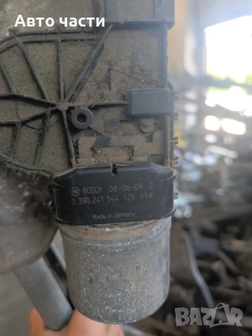 Механизъм за чистачки Dacia 8200619512 0390241544 Sandero Duster Logan, снимка 2 - Части - 50817725