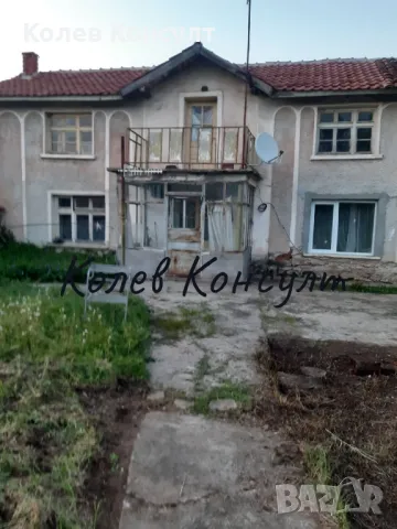 Продавам двуетажна къща в село Славяново , снимка 1 - Къщи - 49294769