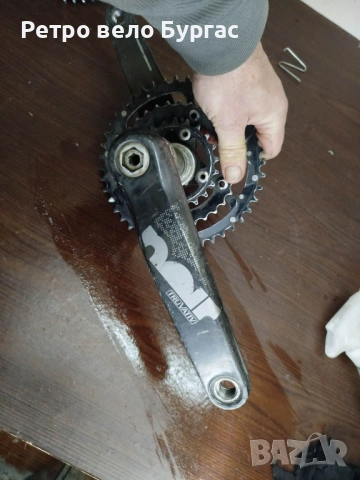 Курбел със средно движение за велосипед Колело карбон SRAM truvativ noir, снимка 2 - Части за велосипеди - 53649684