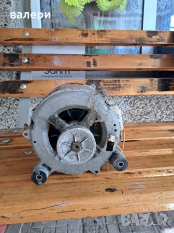 Eлектромотор работещ