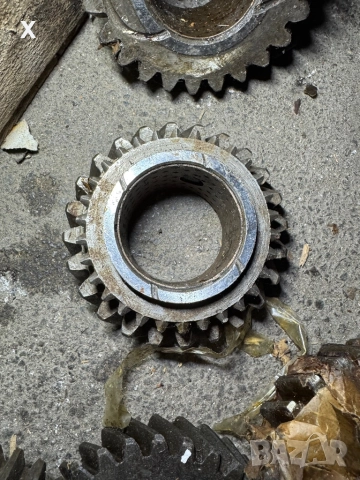 ЗЪБНО КОЛЕЛО 3-ТА СКОРОСТ КПП ГАЗ 53 ГАЗ 3307 ГАЗ 66 ПАЗ 52-1701113-10 НОВ СССР