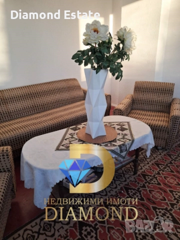 Двуетажна къща в град Меричлери, снимка 4 - Къщи - 50068854