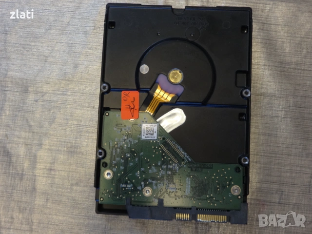 WD RED WD40EFRX-68WT0N0 4TB 5400 RPM подходящ за NAS sata hdd hard disk хард диск малко ползван , снимка 2 - Твърди дискове - 53113498
