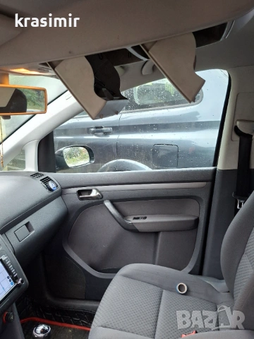 Продавам фолсваген  туаран 1.6 fsi, снимка 13 - Автомобили и джипове - 53570707