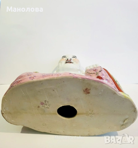 Голяма порцеланова статуетка Buddha Ho Tai, произведена в Китай през 50/60те години на миналия век., снимка 12 - Колекции - 52668255