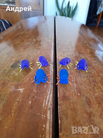 Стари фигурки бръмбари